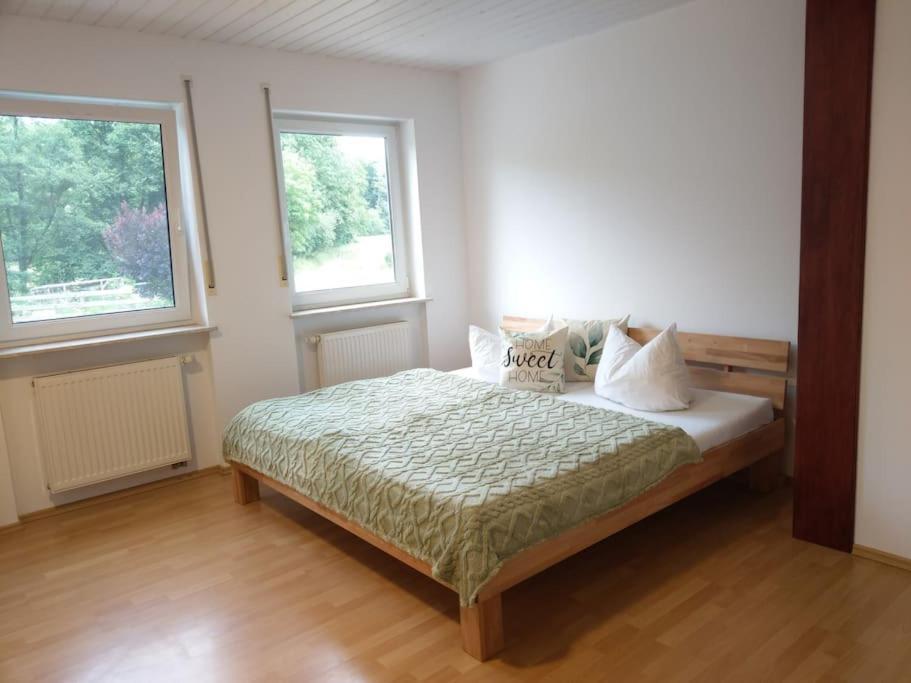 Wald-Apartment Limbach-Oberfrohna Exterior foto